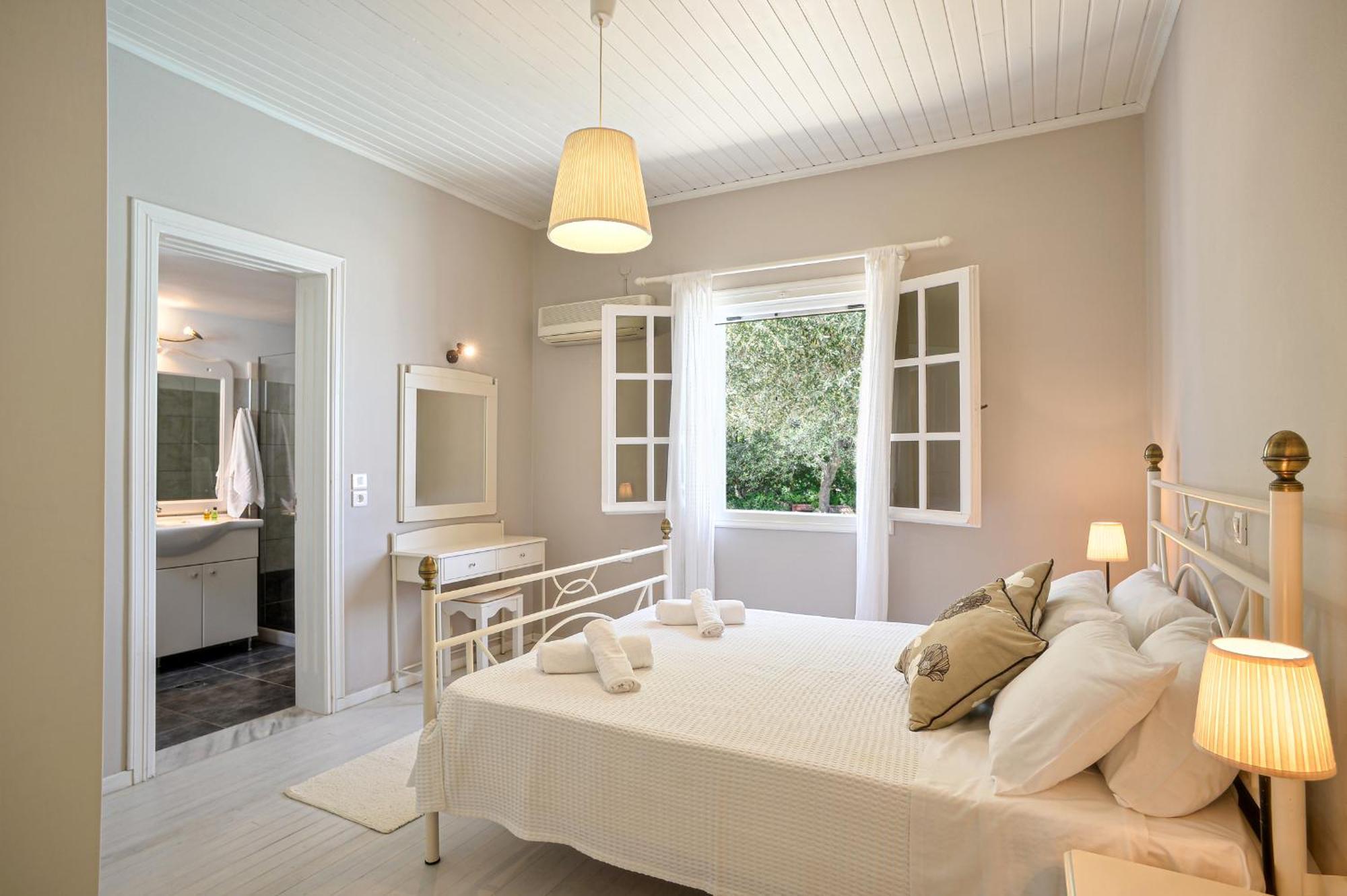 Lioniskari Seaviews - Paxoi'S Private Pool Oasis Villa Porto Ozias Exterior photo